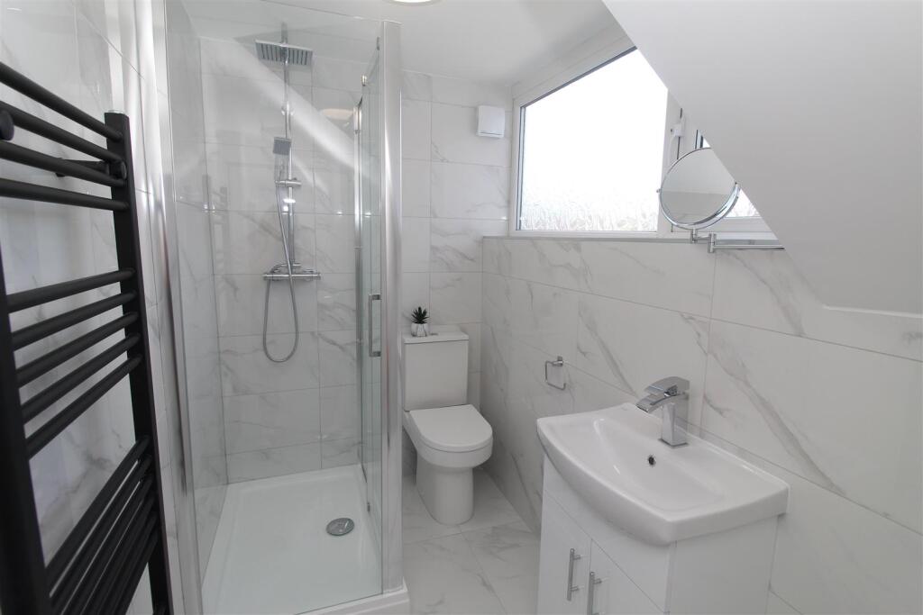 Flat Connaught Road in Cardiff