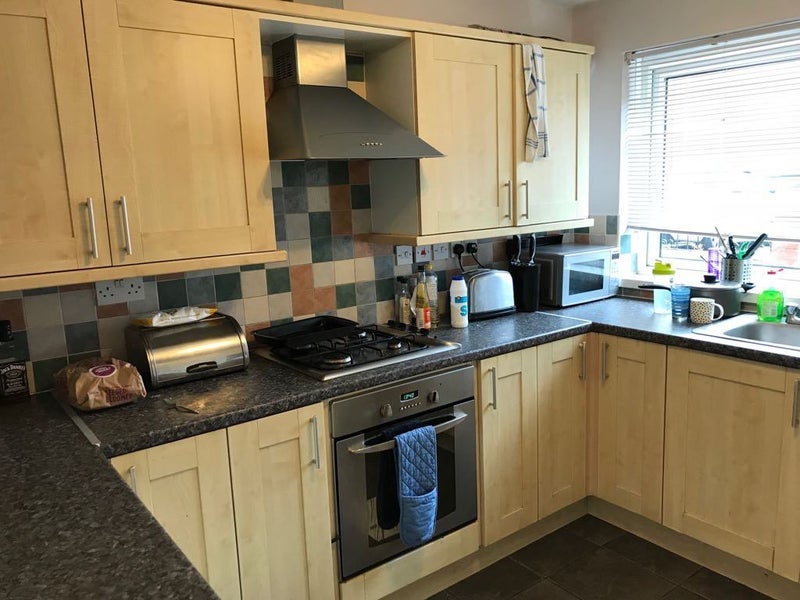 Room Consort Walk in Leeds