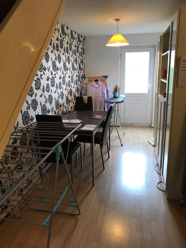 Room Consort Walk in Leeds