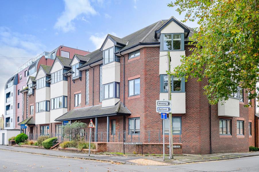 Flat Guildford Road in Woking