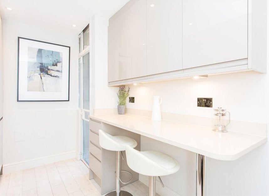 Flat Hertford Street in City of Westminster