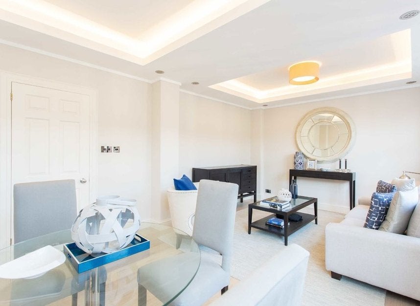 Flat Hertford Street in City of Westminster