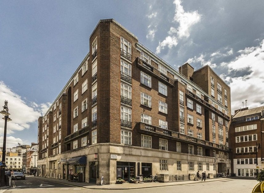 Flat Hertford Street in City of Westminster