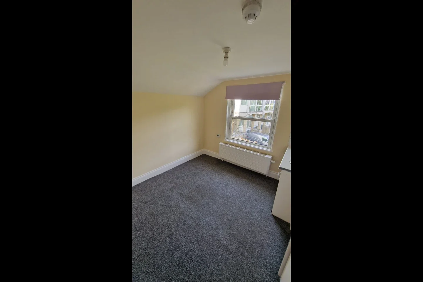 Room Dalberg Road in Greater London