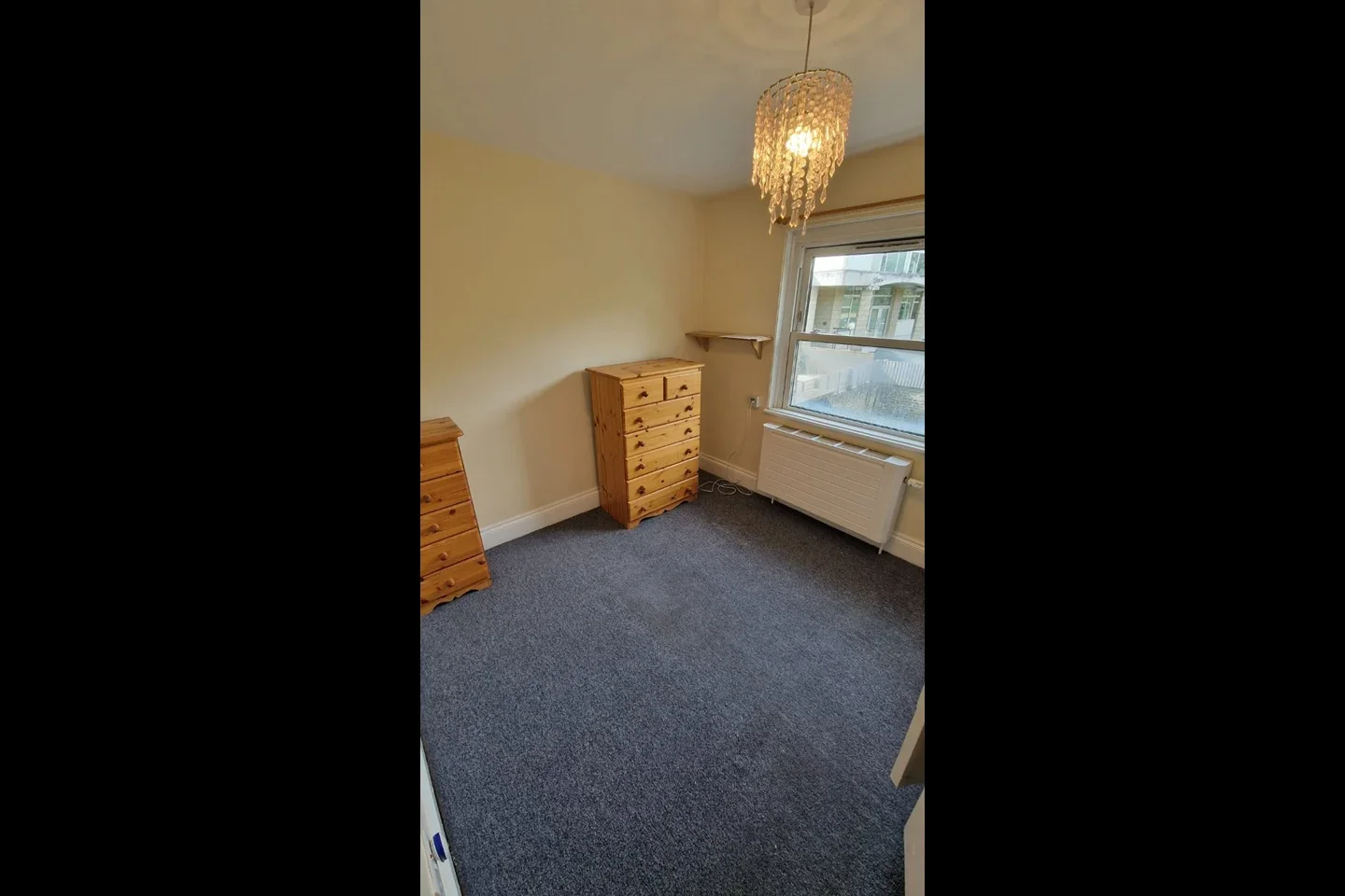 Room Dalberg Road in Greater London