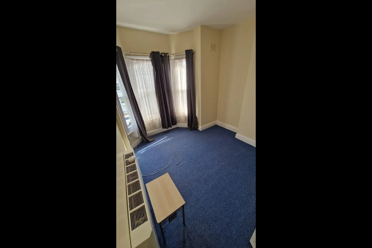 Room Dalberg Road in Greater London