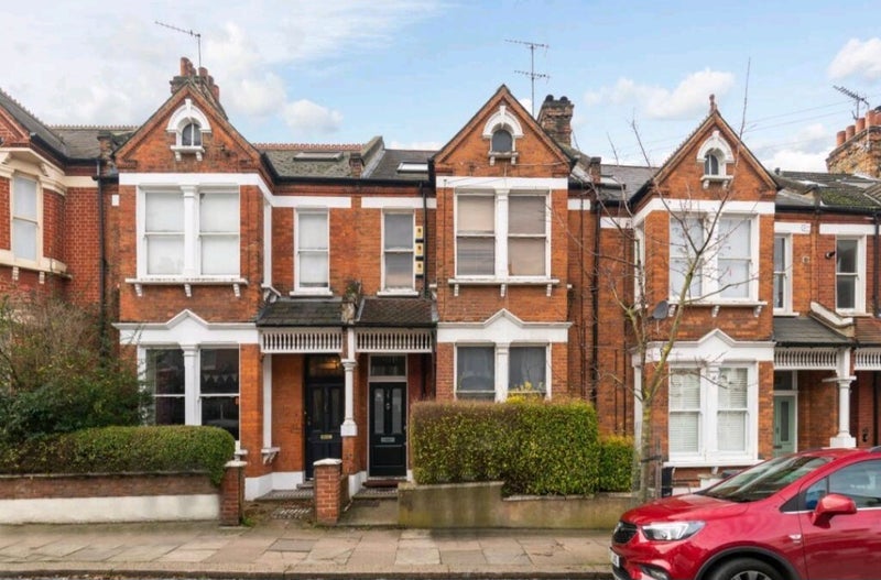 House Killyon Road in Greater London