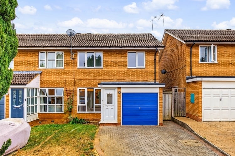 House Melbourne Close in Cherwell District
