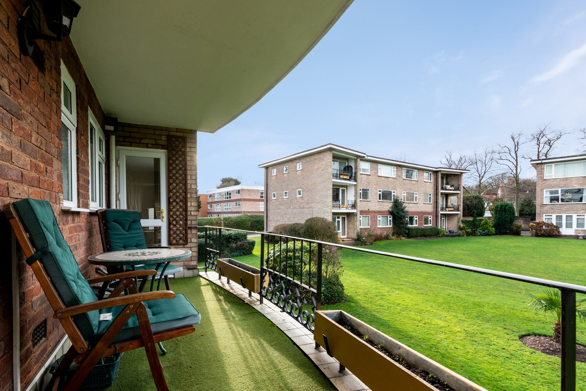 Flat Vesey Close in Birmingham