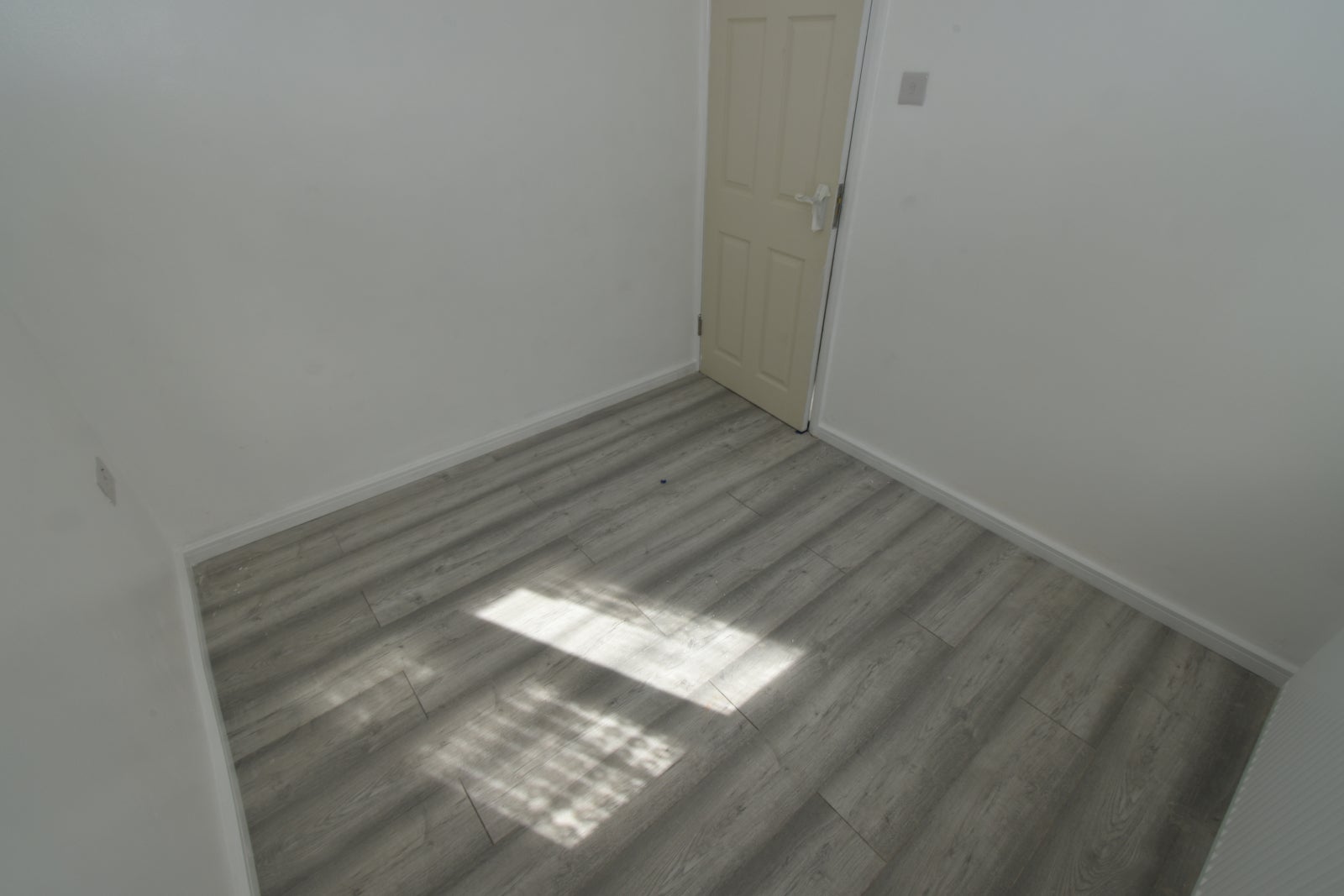 House Nelson Close in Greater London