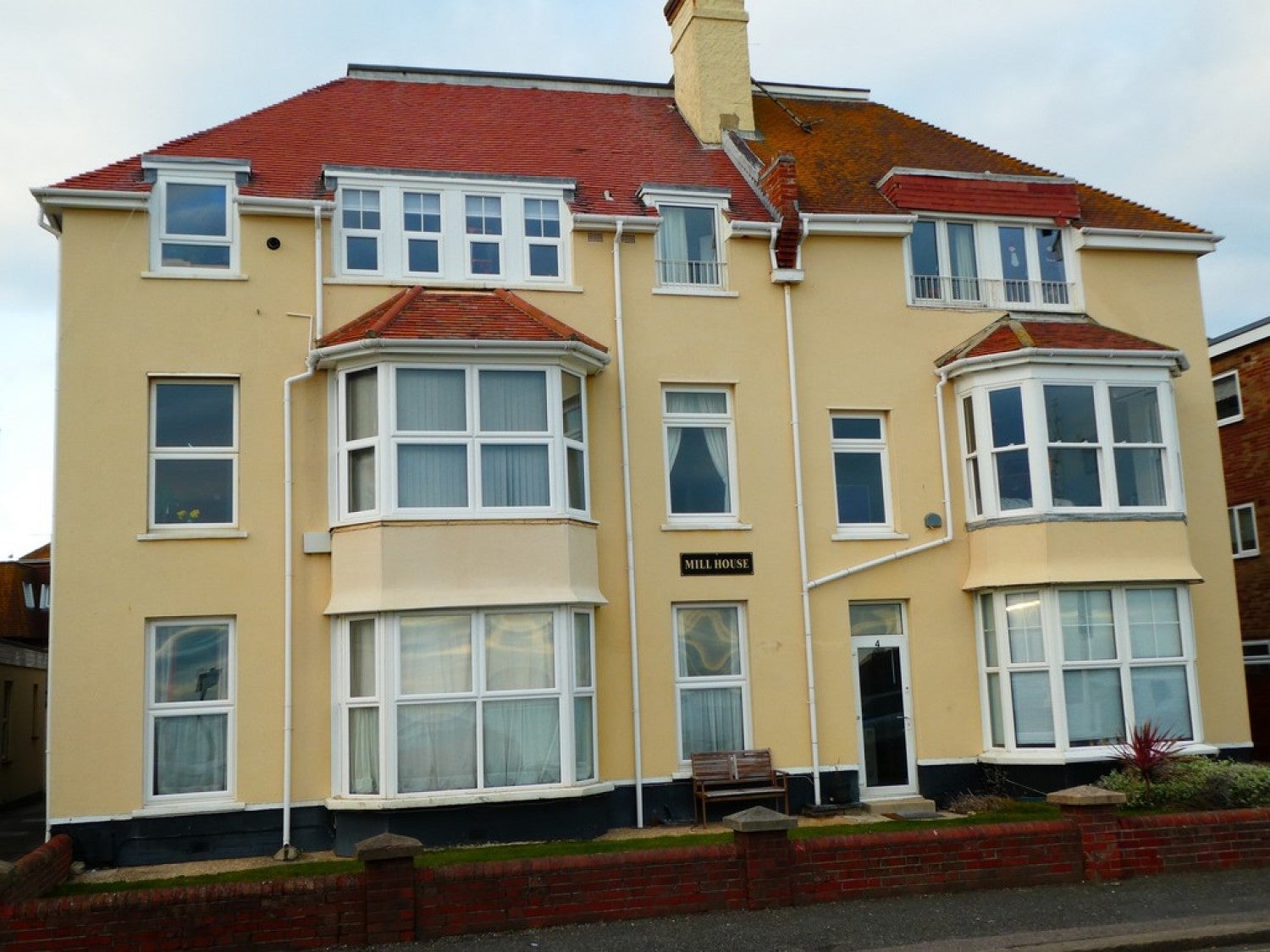 Flat Marine Drive West in Arun