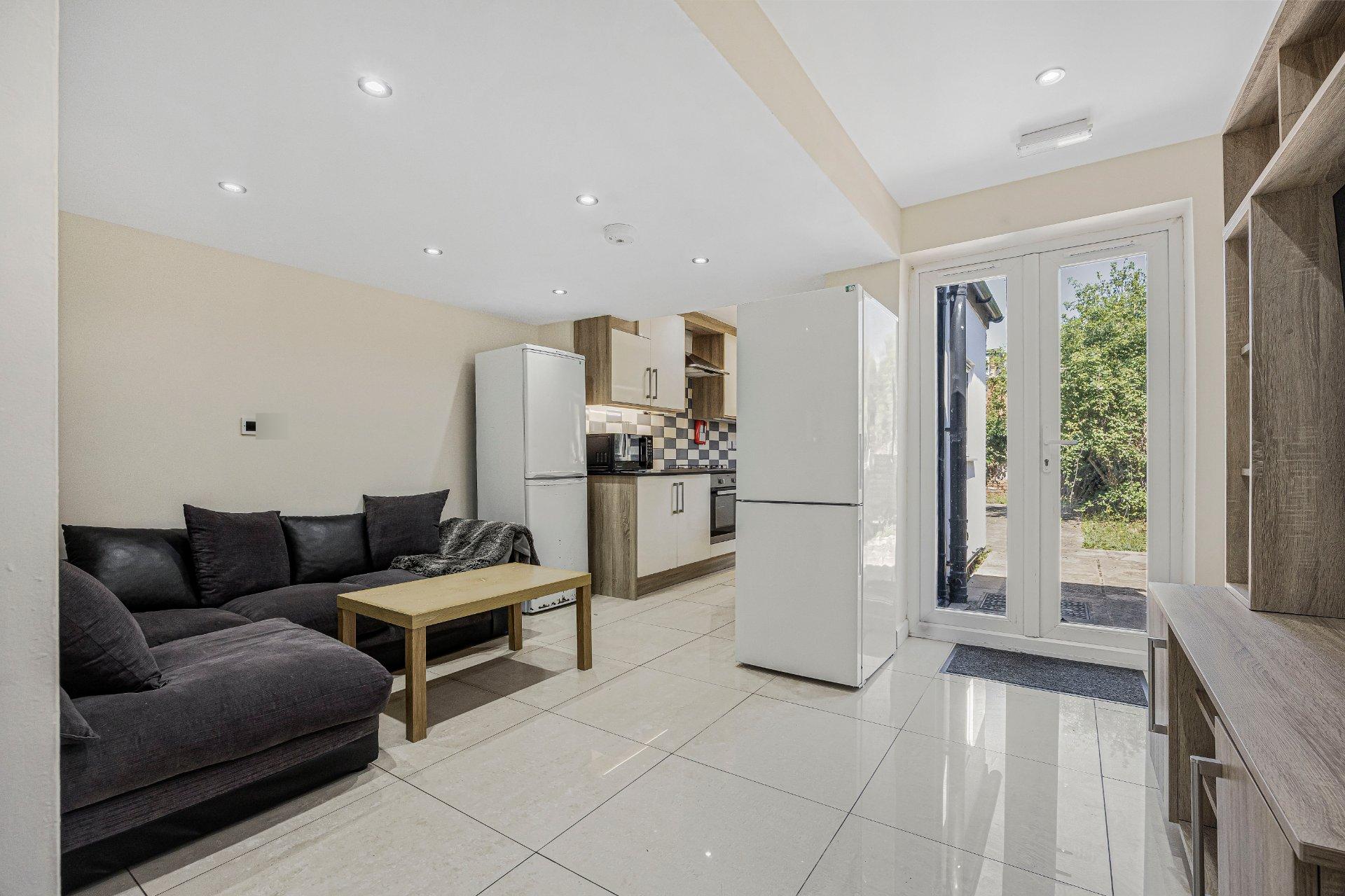 House De Beauvoir Road in Reading