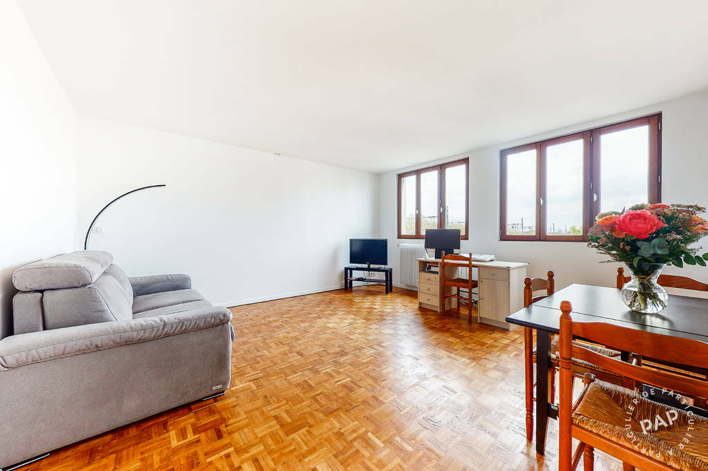 Flat Avenue Arblade in Malakoff
