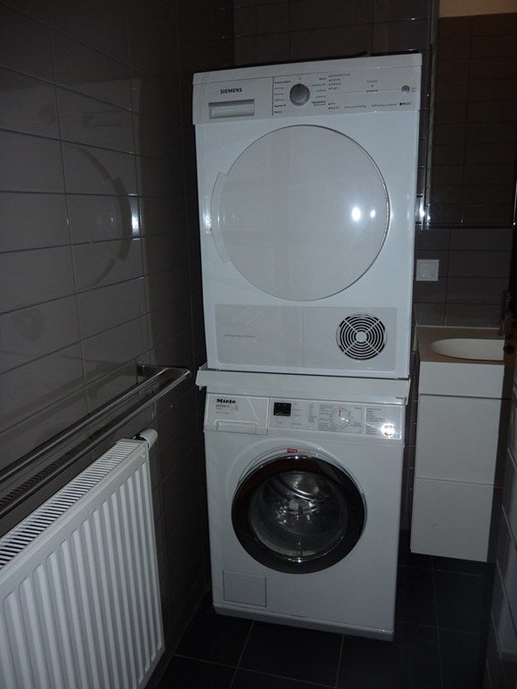 Woning te huur: Brederodestraat, Amsterdam