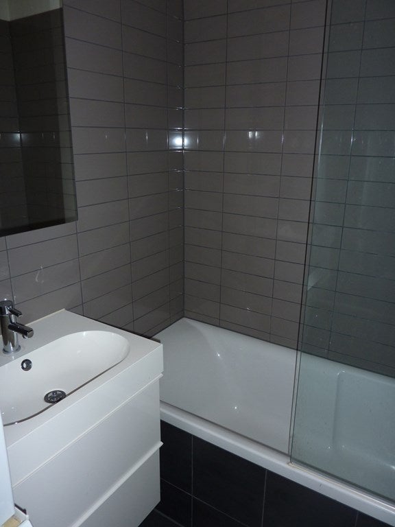 Woning te huur: Brederodestraat, Amsterdam