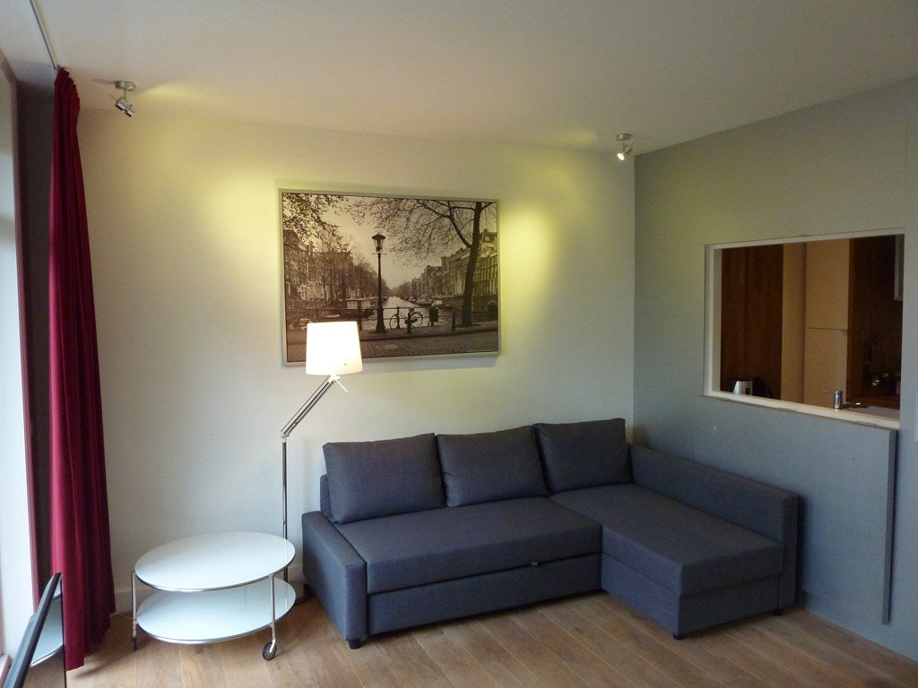 Woning te huur: Brederodestraat, Amsterdam