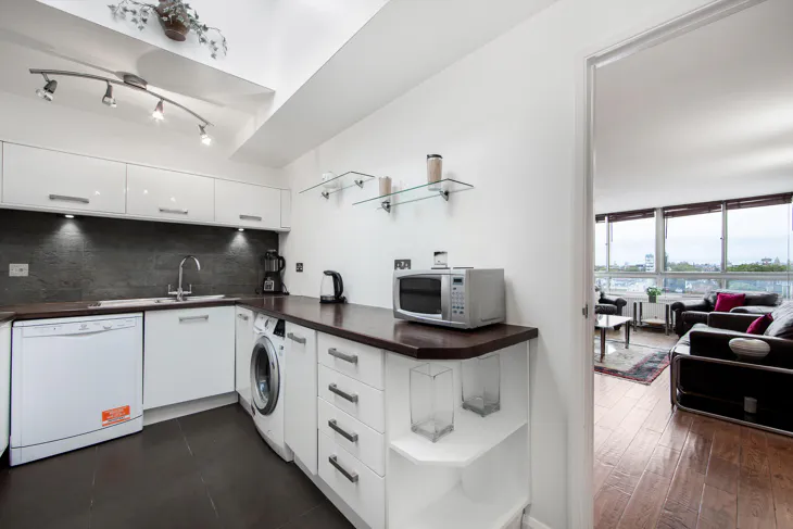 Flat Cheyne Walk in Greater London