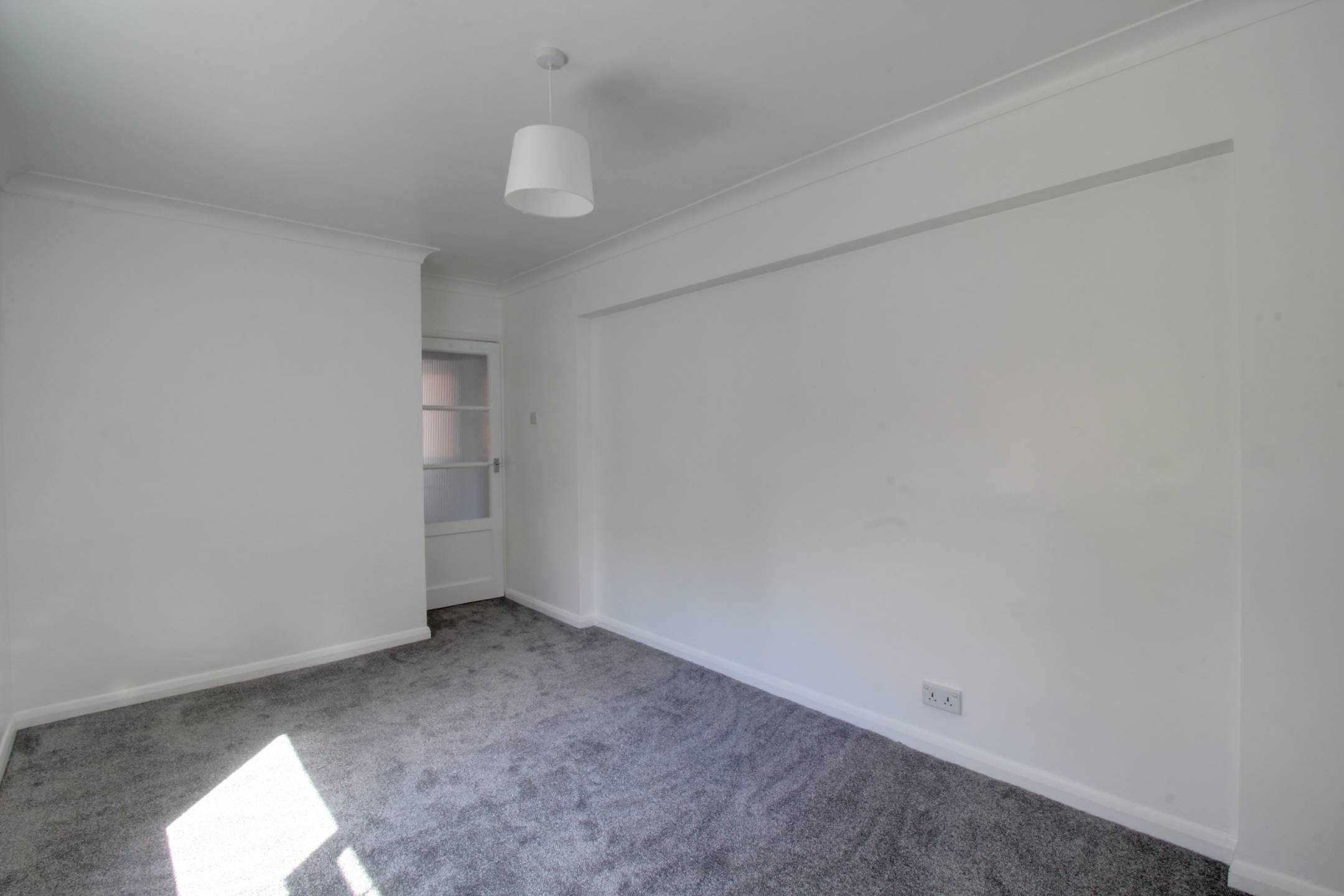 Flat Woodstock Road in Greater London