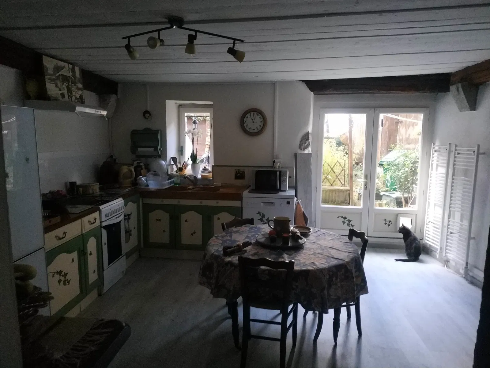 Room Rue de Ramponnet in Menthon-Saint-Bernard