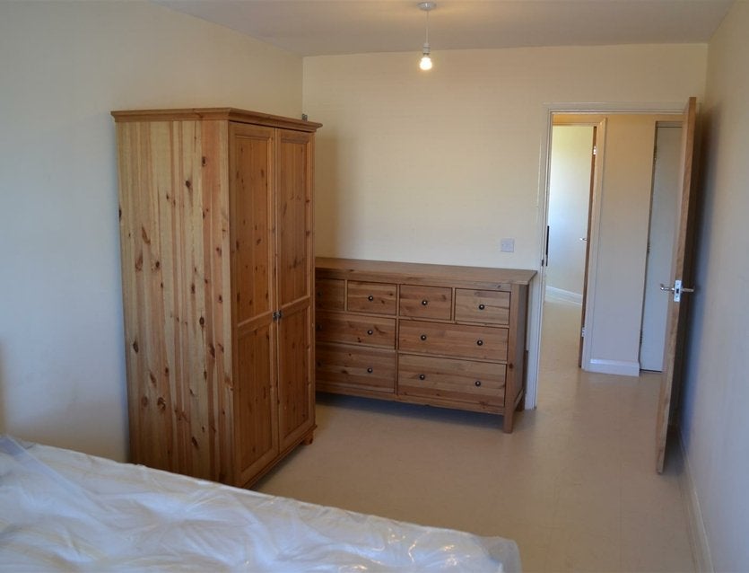 Flat Admiralty Close in Greater London
