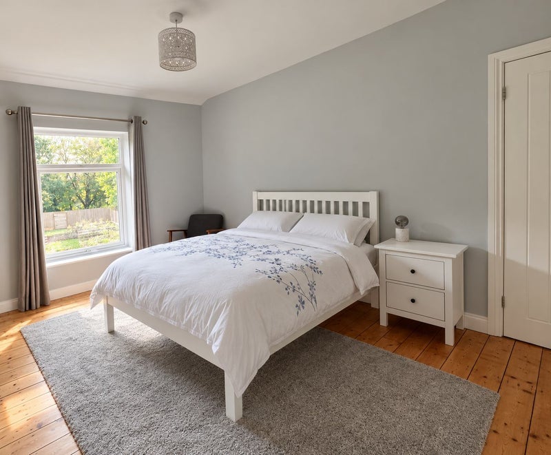 Room Ash Grove in Salford