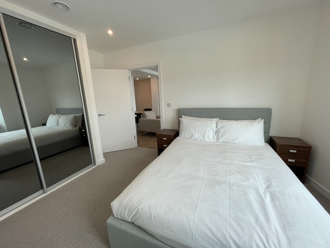 Flat Gillender Street in Greater London