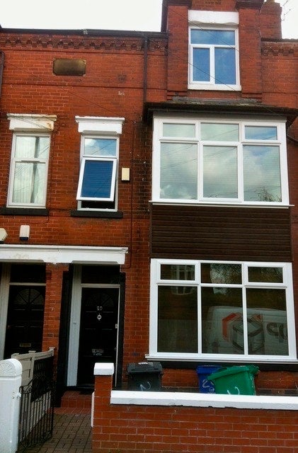 Room Milton Grove in Manchester