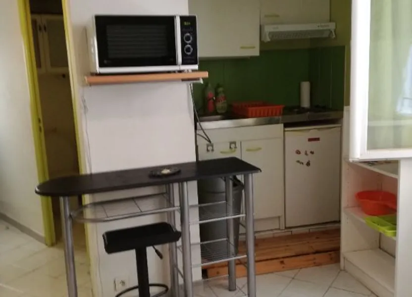 Chambre Rue Astruc à Nîmes