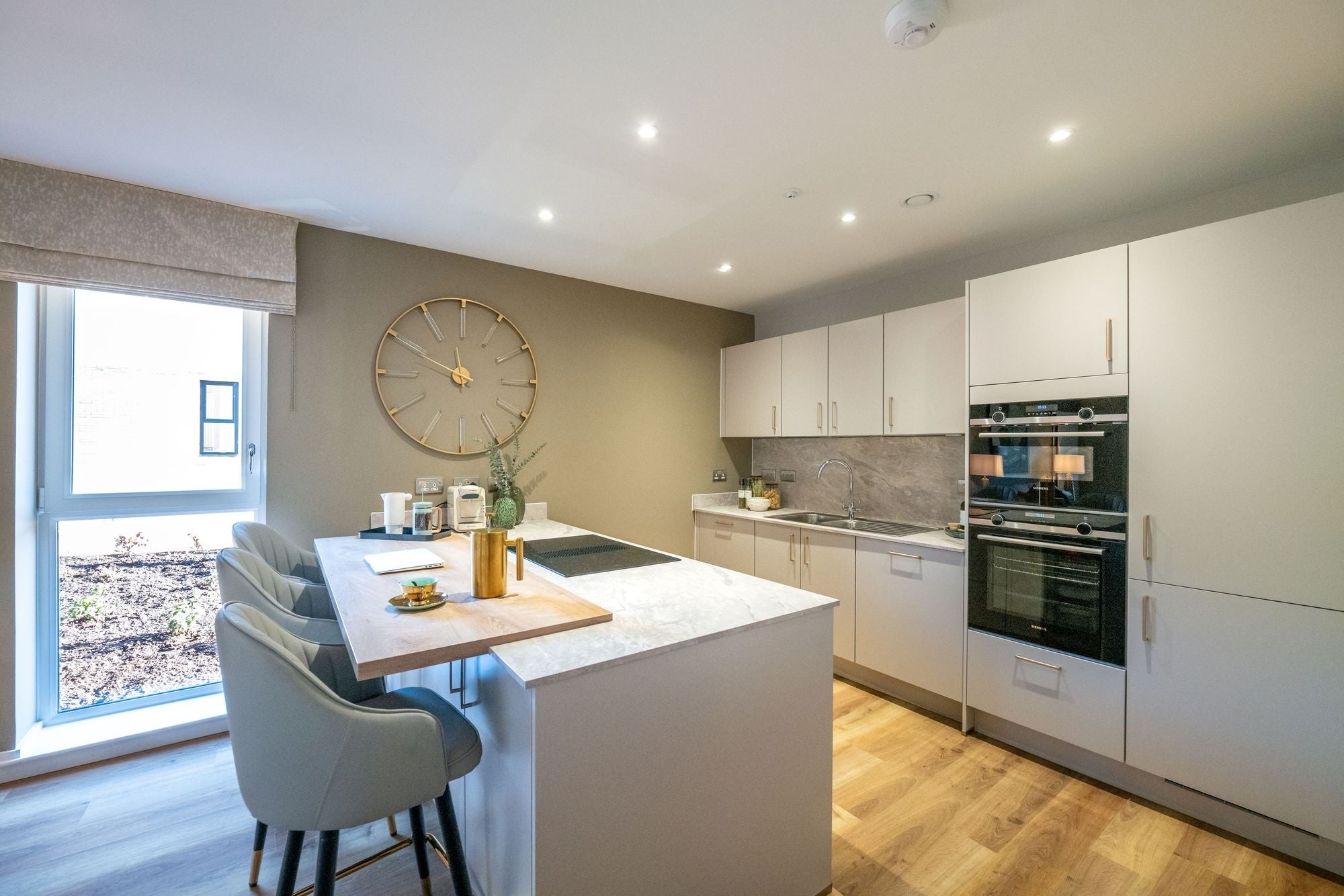 Room Baker Street in City of Westminster