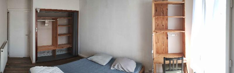 Room Rue des Treilles in Libourne