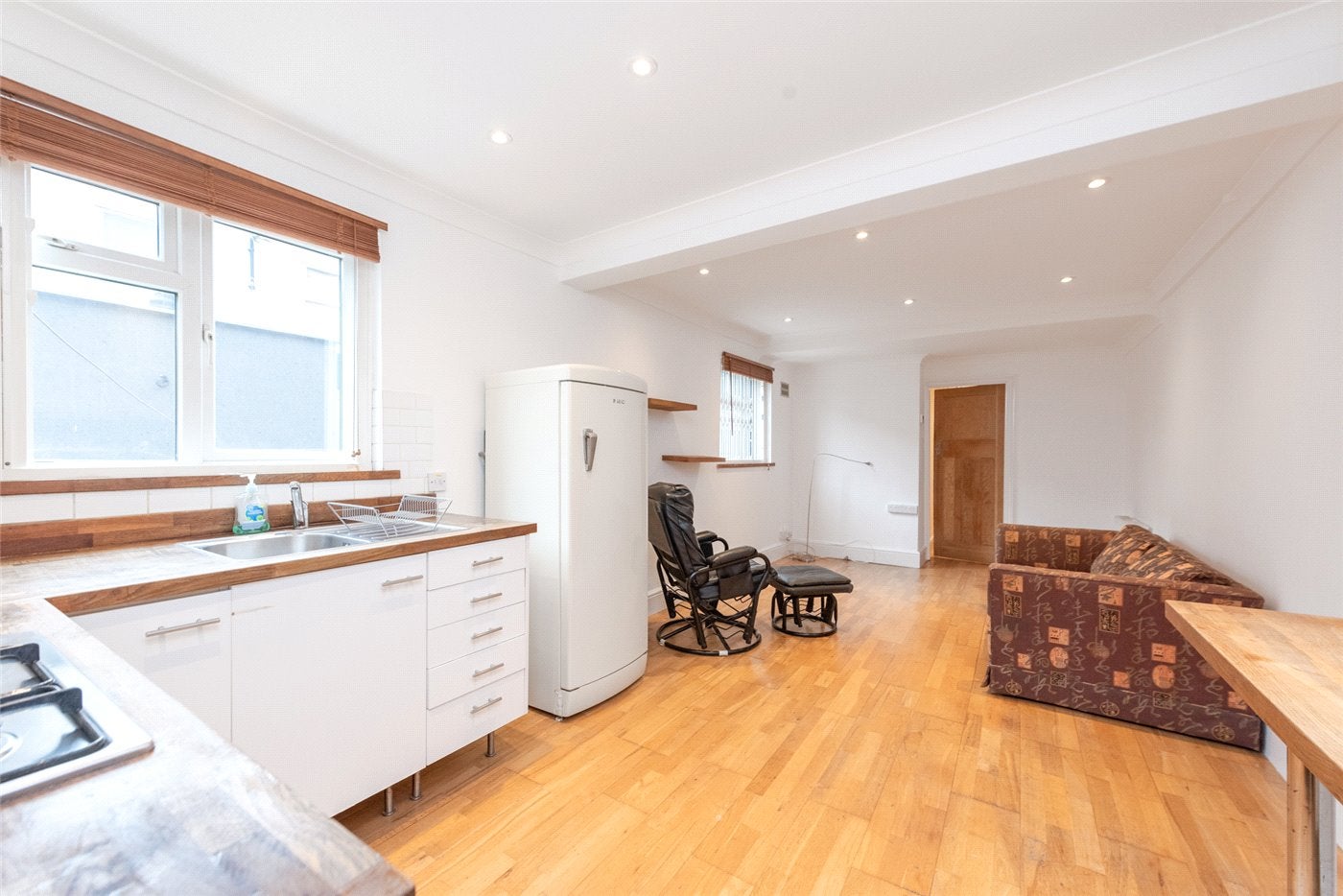Flat Preston Place in Greater London