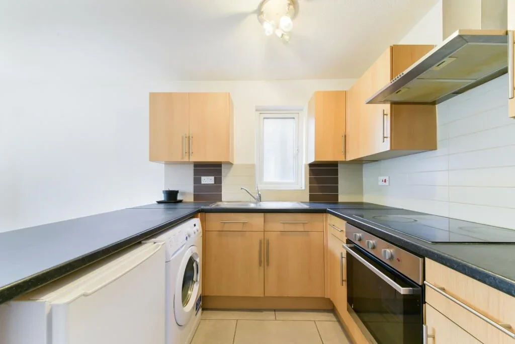 Flat Buckleigh Road in Greater London