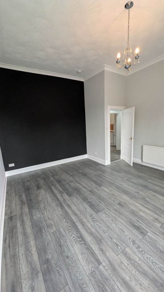 Flat A813 in Bonhill
