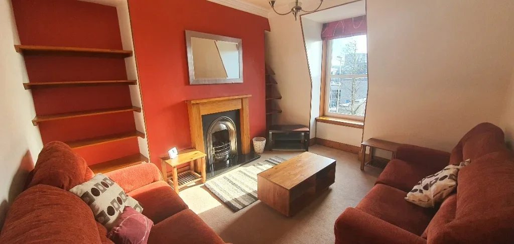 Flat Whitehall Place in Aberdeen City