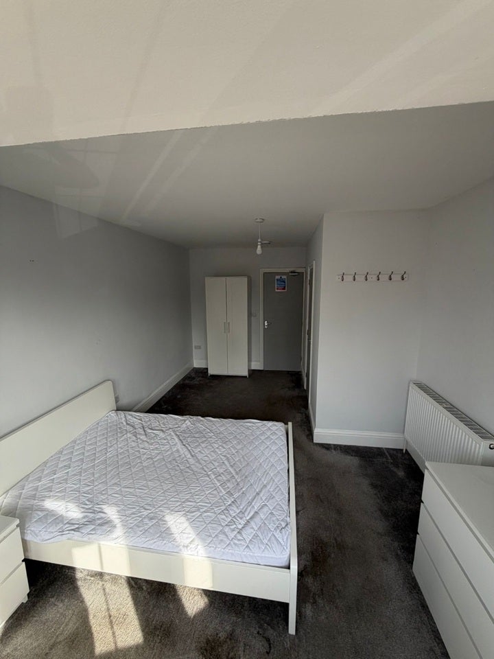 Room Stancliffe Road in Bedford