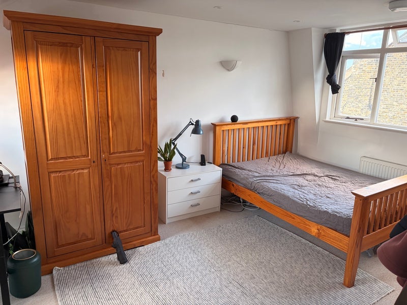 Room Tregothnan Road in Greater London