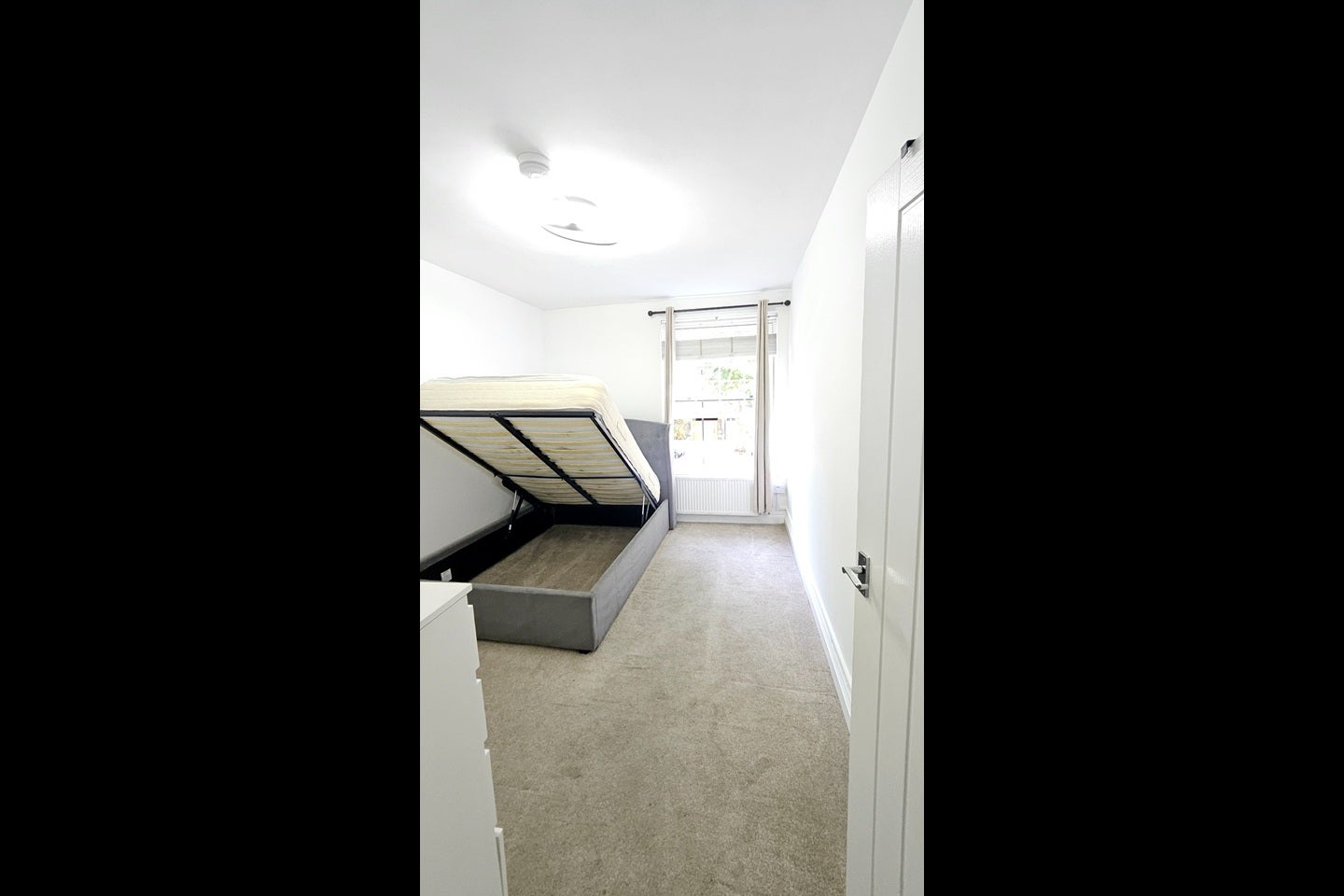 Flat Harper Road in Greater London