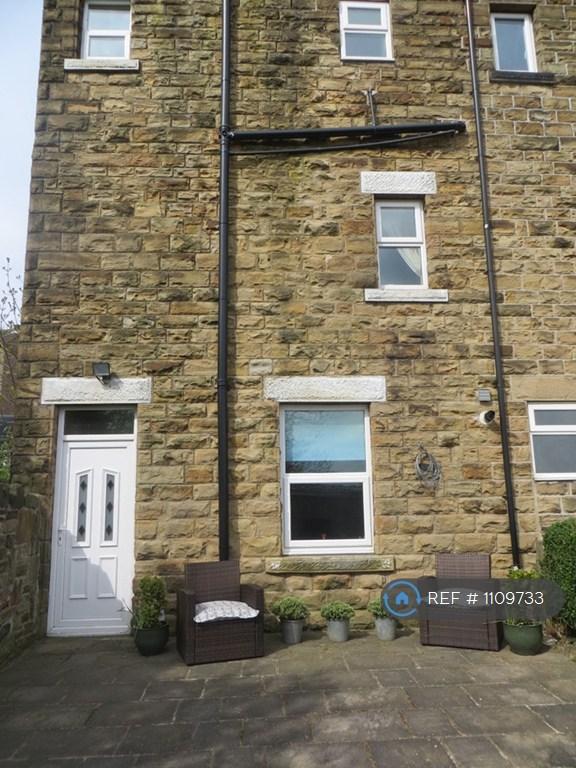 House Overthorpe Road in Kirklees