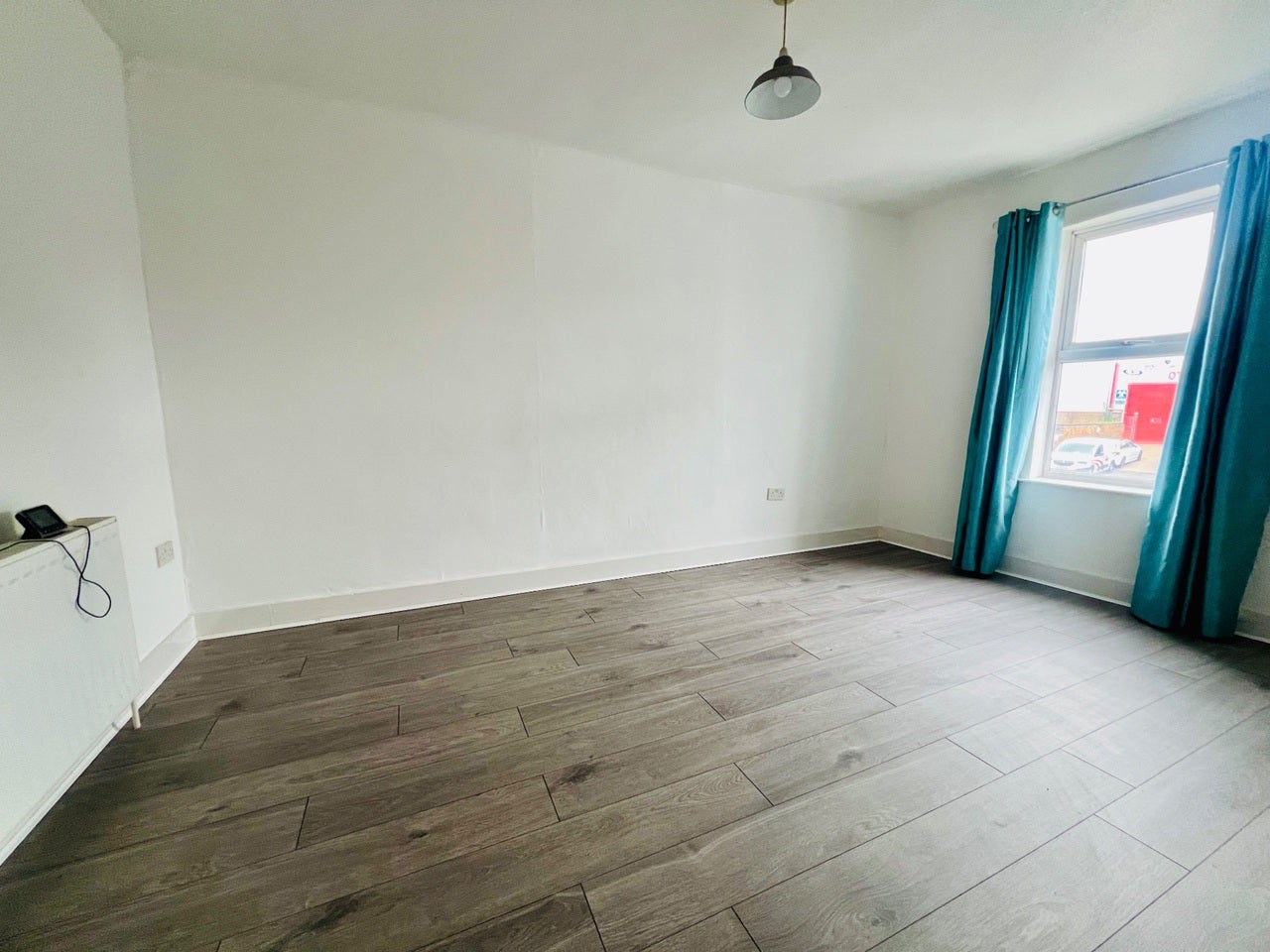 Flat Hitchin Road in Luton