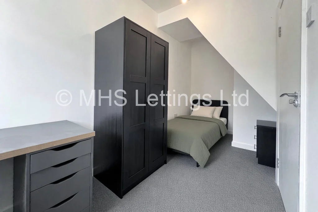 Flat Back Welton Place in Leeds