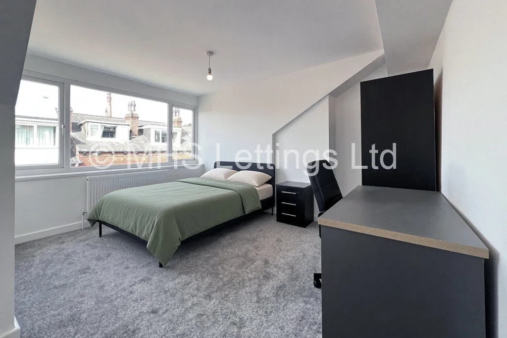 Flat Back Welton Place in Leeds