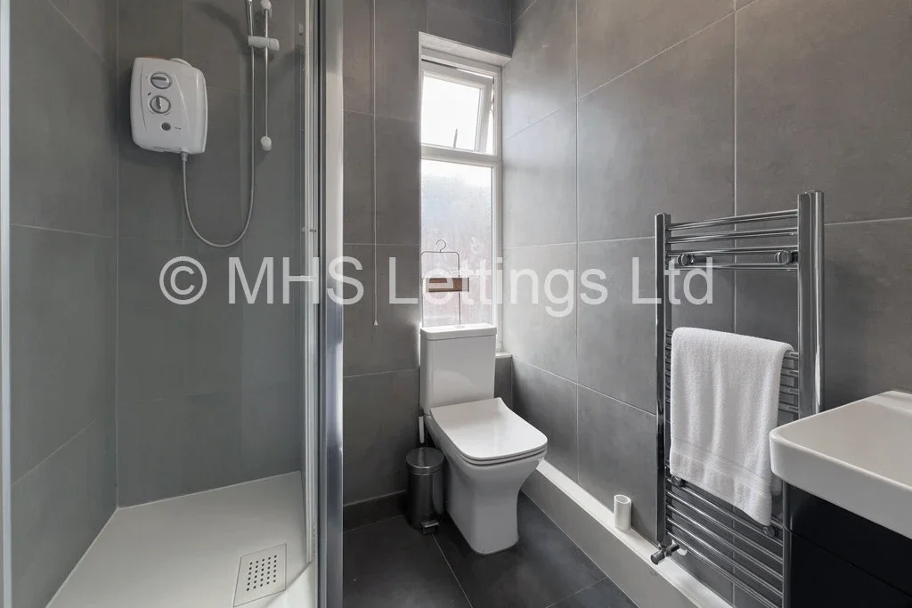 Flat Back Welton Place in Leeds