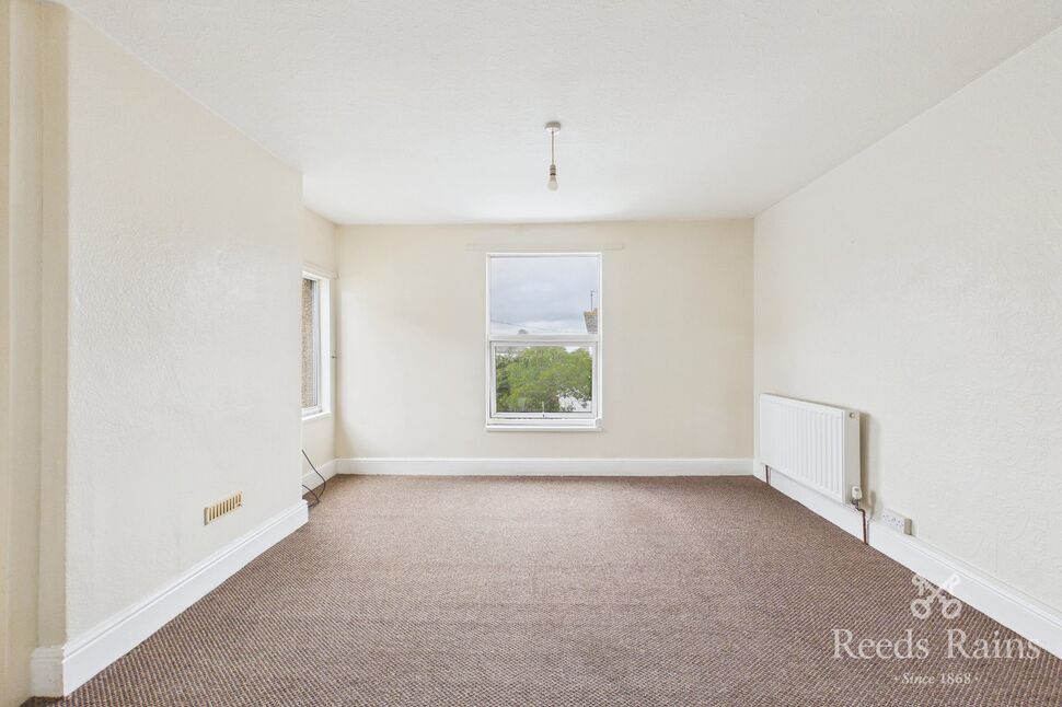 Flat Y Groes Lwyd in Abergele