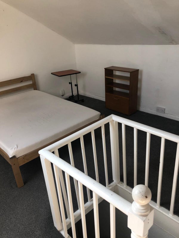 Room Humber Road in Nottingham