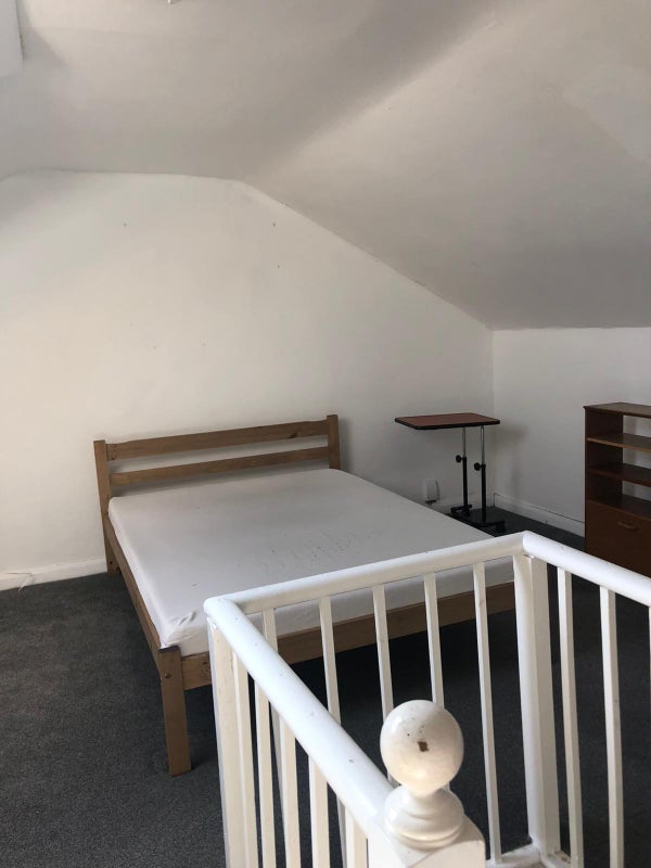 Room Humber Road in Nottingham