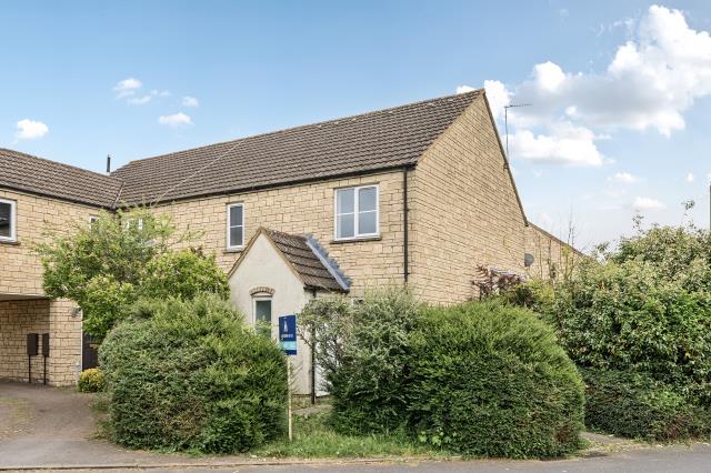House Avocet Way in Cherwell District