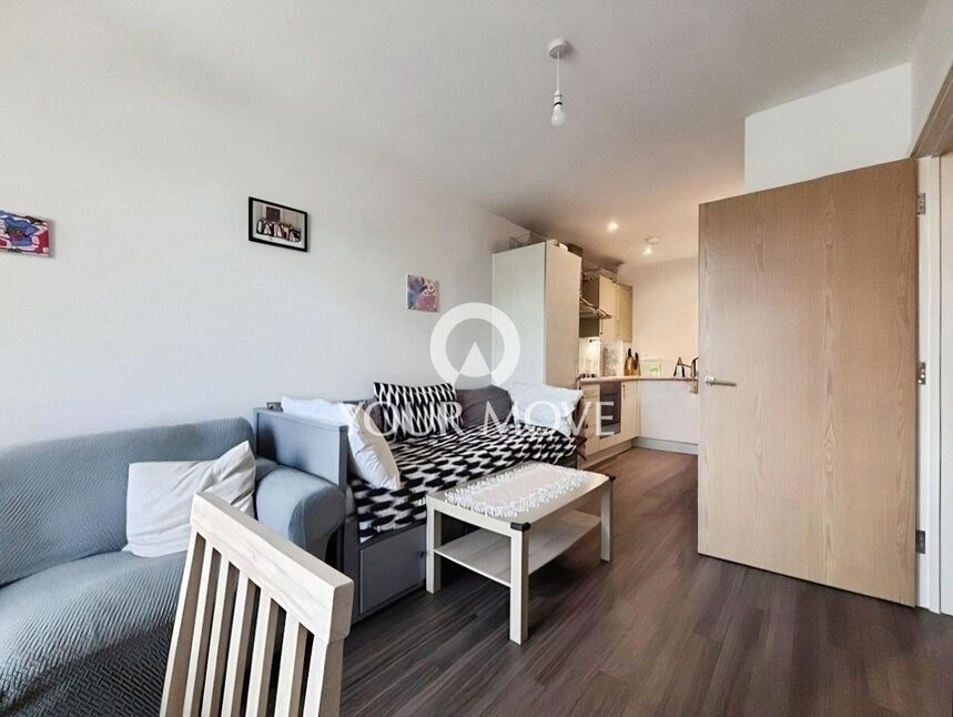 Flat Lee High Road in Greater London