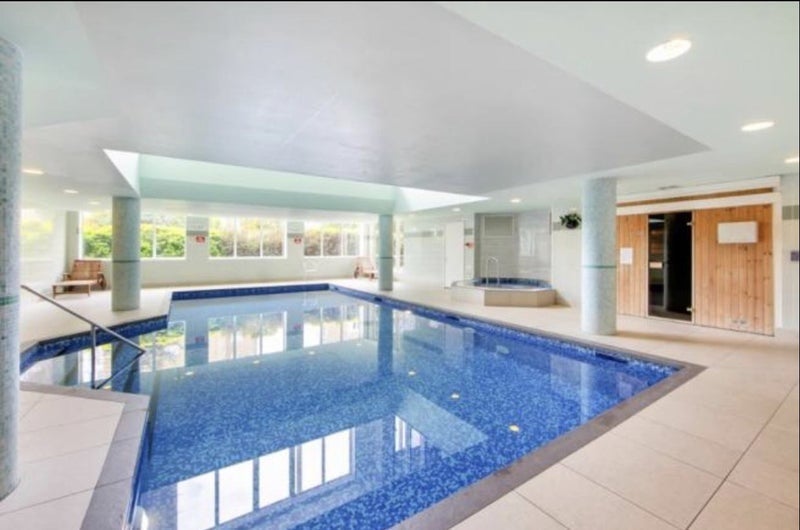 Room Capstan Square in Greater London