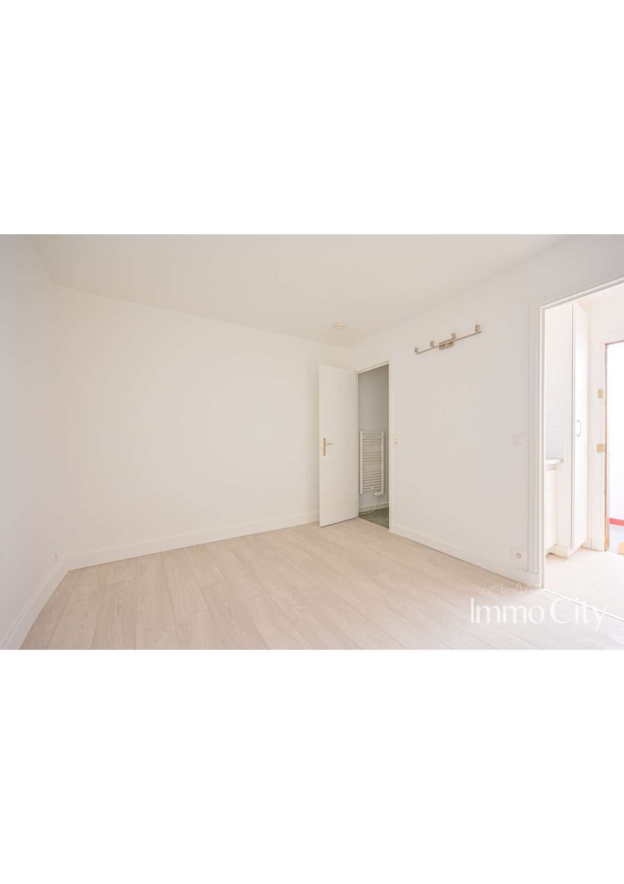 Flat Rue de la Grande Truanderie in Paris