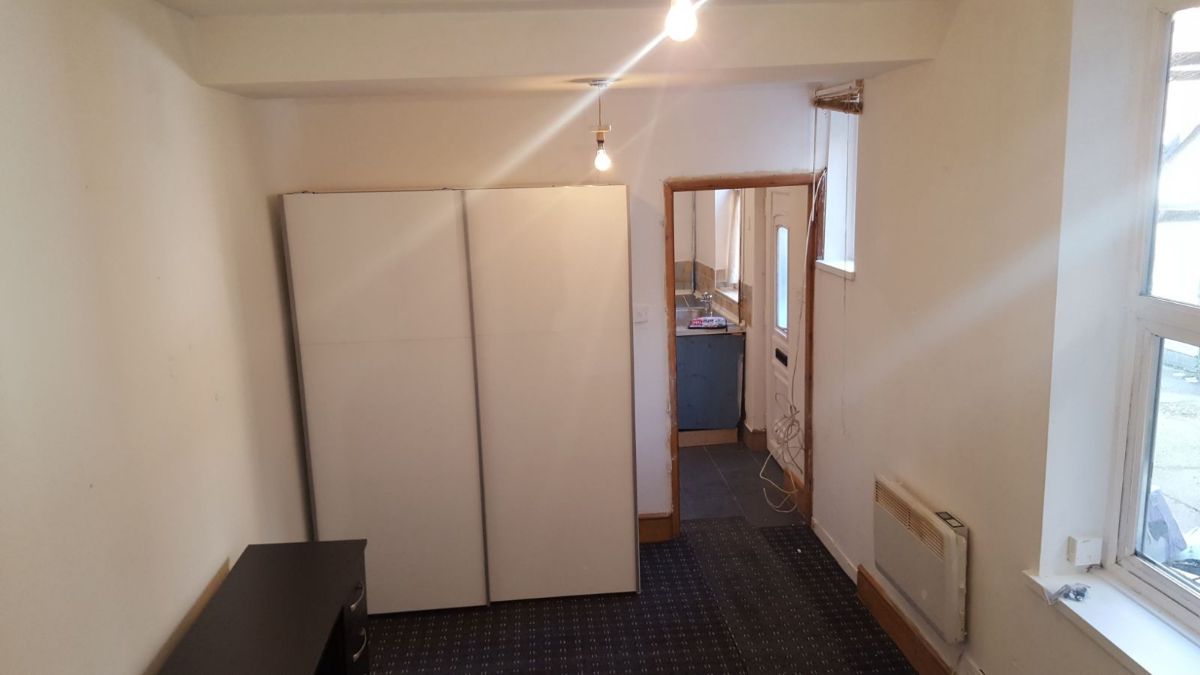 Flat De Montfort Place in Leicester